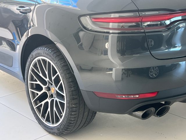 PORSCHE Macan usata, con Autoradio