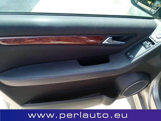 MERCEDES-BENZ B 180 usata, con Chiusura centralizzata