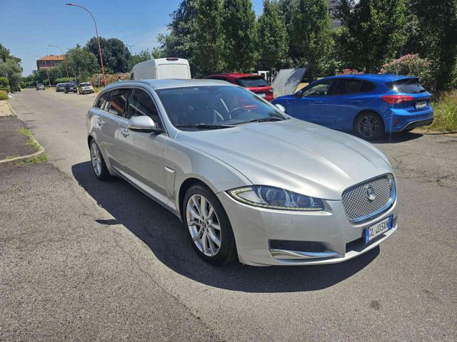 JAGUAR XF usata, con Cerchi in lega