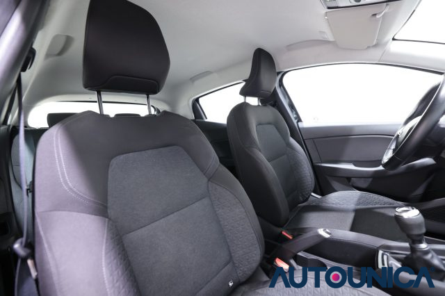 RENAULT Clio usata 44