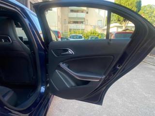 MERCEDES-BENZ CLA 200 usata 17