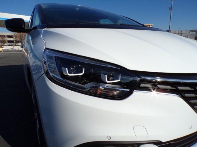 RENAULT Scenic usata, con Controllo elettronico della corsia