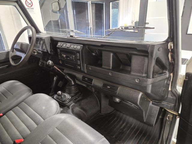 LAND ROVER Defender usata, con Servosterzo