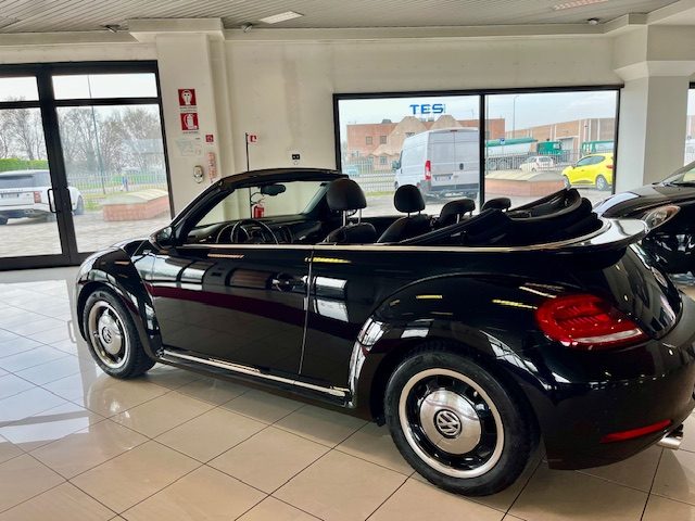 VOLKSWAGEN Maggiolino usata, con Boardcomputer