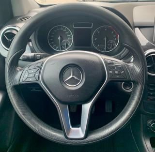 MERCEDES-BENZ B 180 usata, con Autoradio