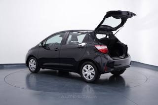 TOYOTA Yaris usata 28