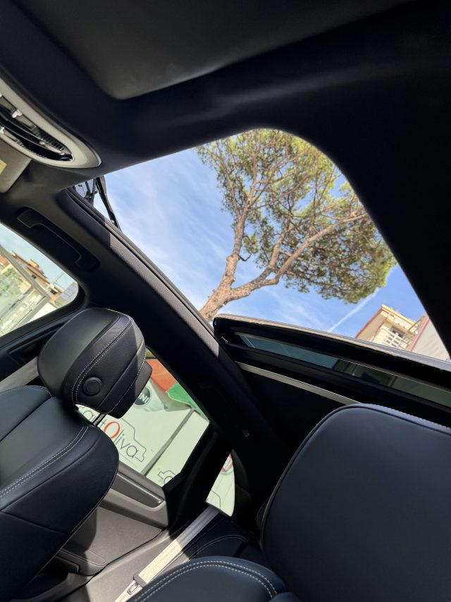 PORSCHE Macan usata, con Park Distance Control