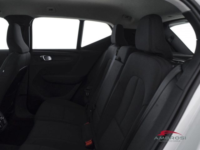 VOLVO XC40 usata 9
