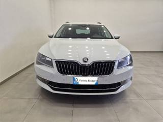 SKODA Superb usata, con Airbag