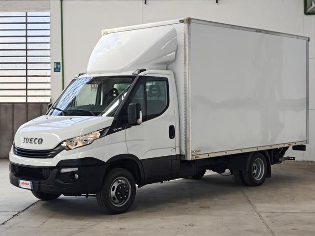 IVECO Daily usata, con Autoradio