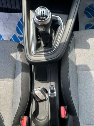 MITSUBISHI Colt usata, con Controllo automatico clima