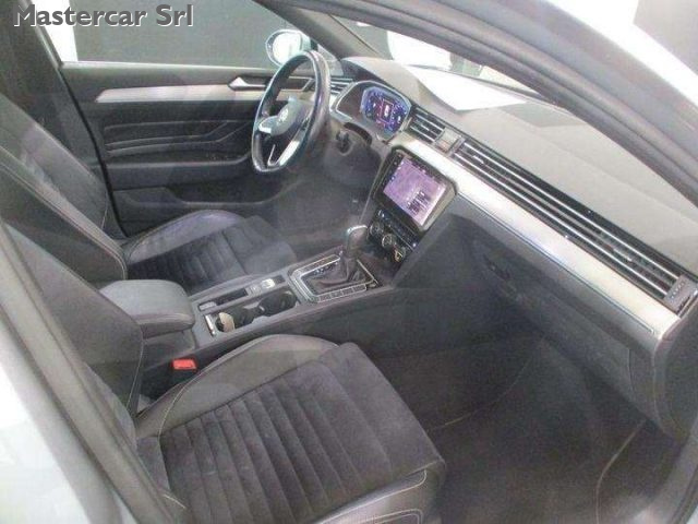 VOLKSWAGEN Passat usata, con Cruise Control