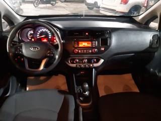 KIA Rio usata, con Alzacristalli elettrici