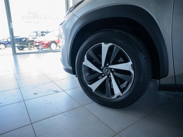 LEXUS NX 200t usata, con Sistema di navigazione