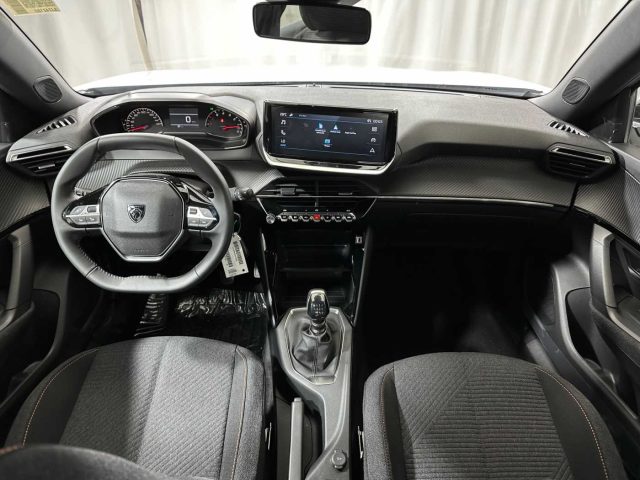 PEUGEOT 2008 usata, con Interni in pelle