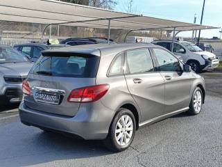 MERCEDES-BENZ B 180 usata, con Alzacristalli elettrici