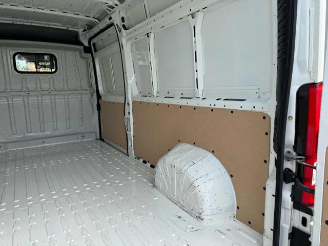 PEUGEOT Boxer usata 9