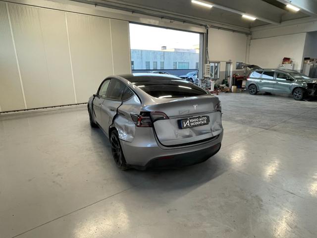 TESLA Model Y usata, con Autoradio