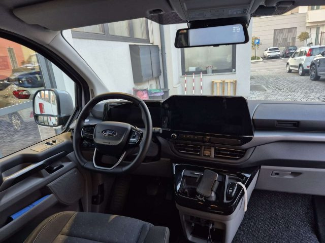 FORD Tourneo usata, con Sistema di navigazione