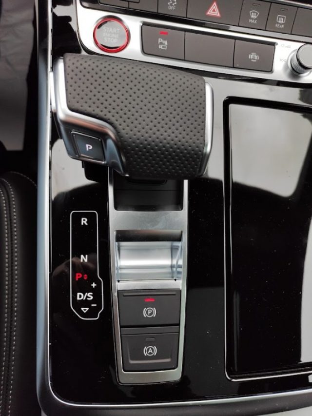 AUDI SQ8 usata, con Lettore CD
