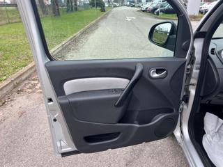 RENAULT Kangoo usata, con Sedile posteriore sdoppiato