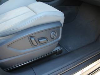 AUDI Q5 usata, con Sensori di parcheggio anteriori