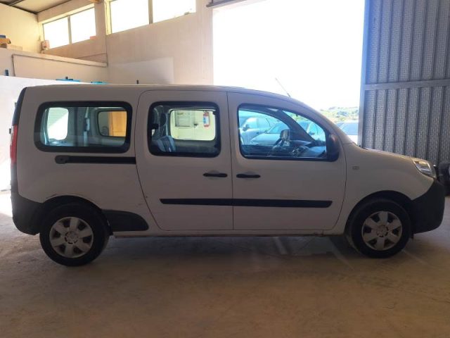 RENAULT Kangoo usata, con Autoradio