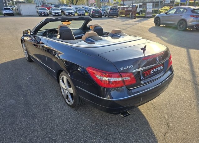 MERCEDES-BENZ E 200 usata, con Airbag laterali