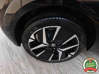 PEUGEOT 208 usata, con USB