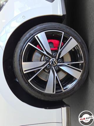 VOLKSWAGEN Golf usata, con Alzacristalli elettrici