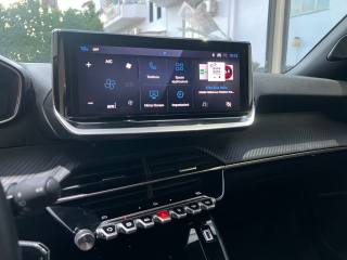 PEUGEOT 2008 usata, con Luci diurne LED