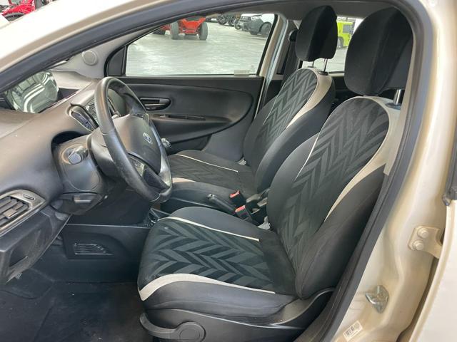 LANCIA Ypsilon usata, con ESP