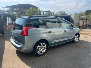 PEUGEOT 5008 usata, con Autoradio