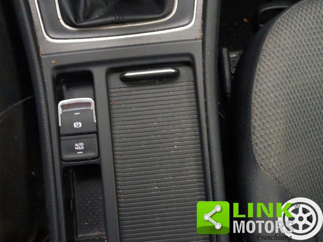 VOLKSWAGEN Golf usata, con ESP