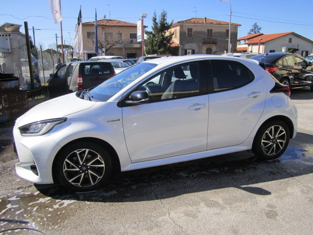 TOYOTA Yaris usata, con Airbag
