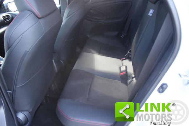 TOYOTA Yaris usata, con Fendinebbia