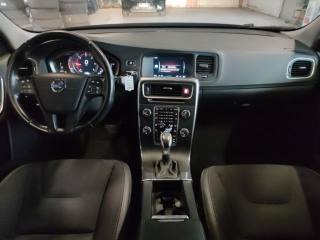 VOLVO V60 Cross Country usata, con Controllo automatico clima