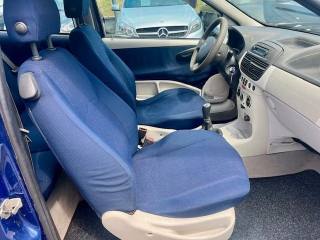 FIAT Punto usata 8