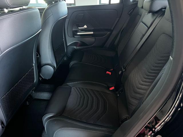 MERCEDES-BENZ EQA usata, con Climatizzatore