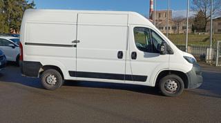 PEUGEOT Boxer usata, con Autoradio
