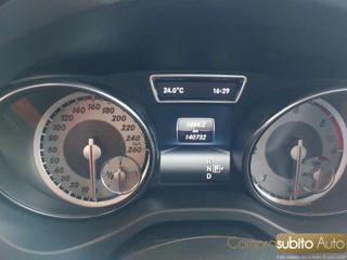 MERCEDES-BENZ GLA 200 usata, con Telecamera per parcheggio assistito