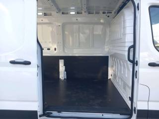 MAXUS Deliver 9 usata, con USB