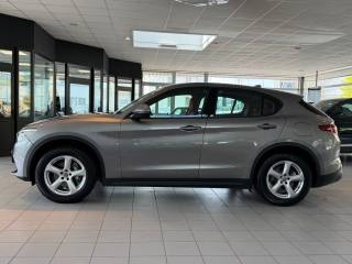 ALFA ROMEO Stelvio usata, con Alzacristalli elettrici