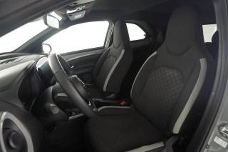 TOYOTA Aygo X usata 8