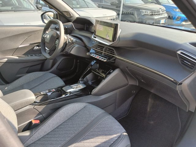 PEUGEOT 2008 usata, con Volante in pelle