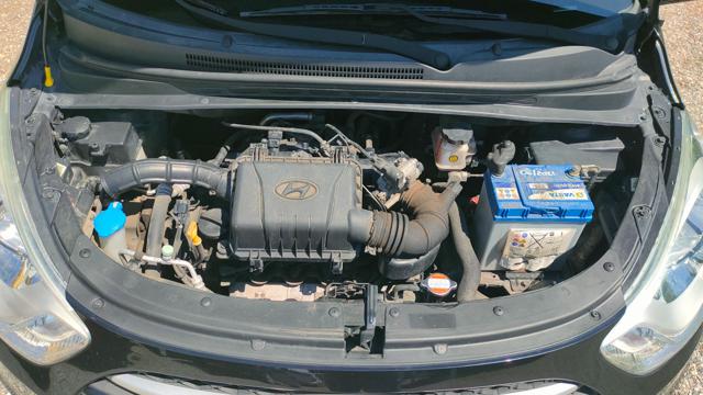 HYUNDAI i10 usata 17