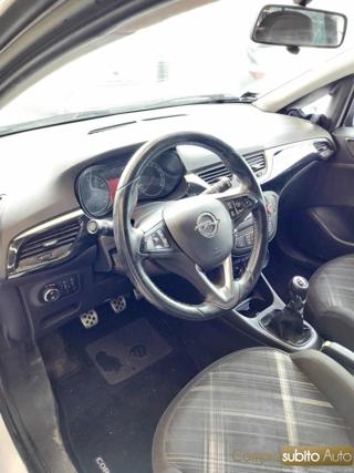 OPEL Corsa usata, con ESP