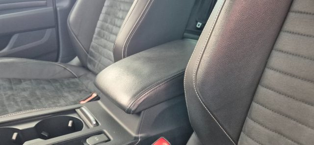 VOLKSWAGEN Passat Variant usata, con Volante multifunzione