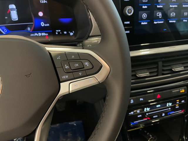 VOLKSWAGEN T-Cross usata, con Controllo automatico clima