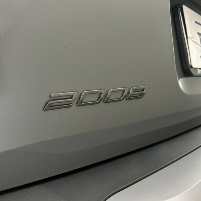PEUGEOT 2008 usata, con Luci diurne